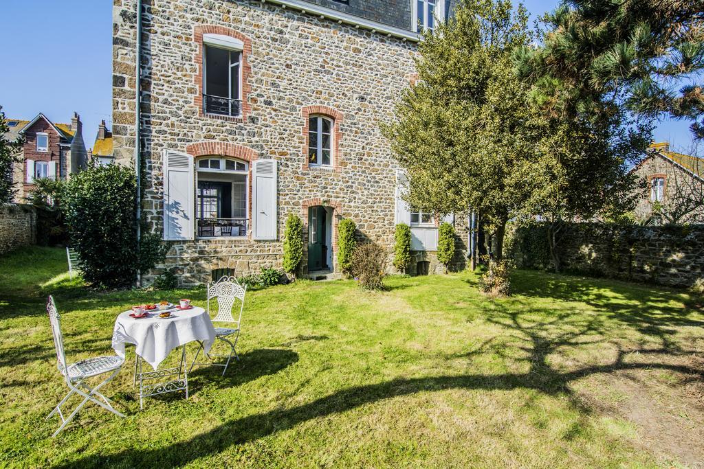 Villa Athanaze Saint-Malo Exteriör bild